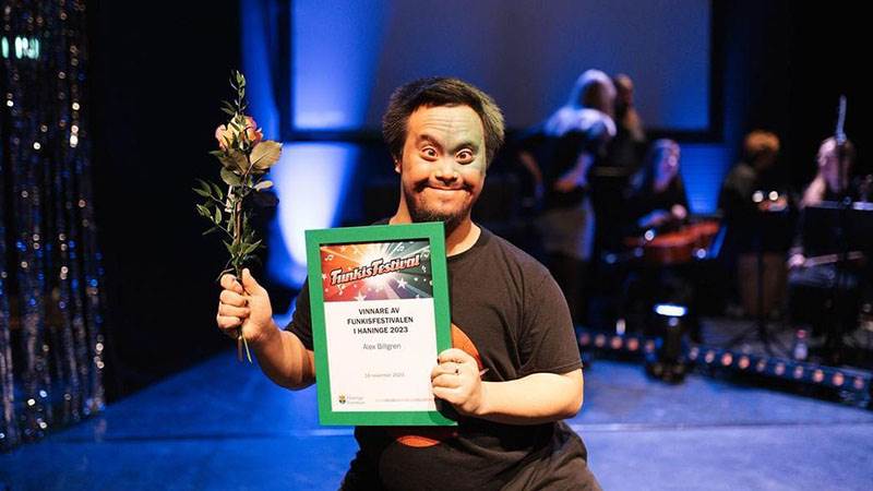 Alex vann Haninges deltävling i Funkisfestivalen 2023.