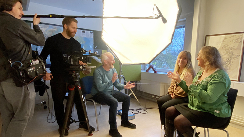 Backstage under filminspelningen.