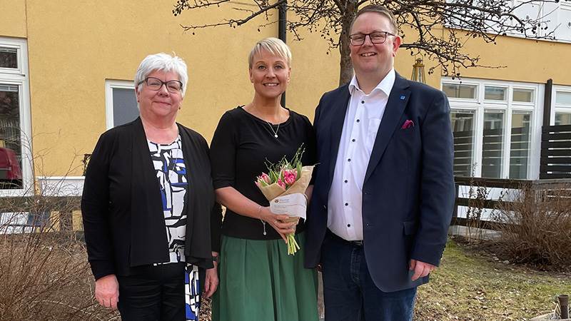 ”En jättebra och inspirerande kurs”, säger kursdeltagare och Haningebon Anna Ljungberg. Här med Anna Tenje, äldre- och socialförsäkringsminister och Jens Davidson, ordförande i Haninge kommuns äldrenämnd.
