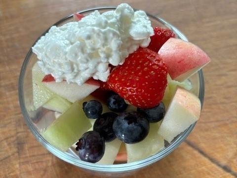 Fruktsallad med keso