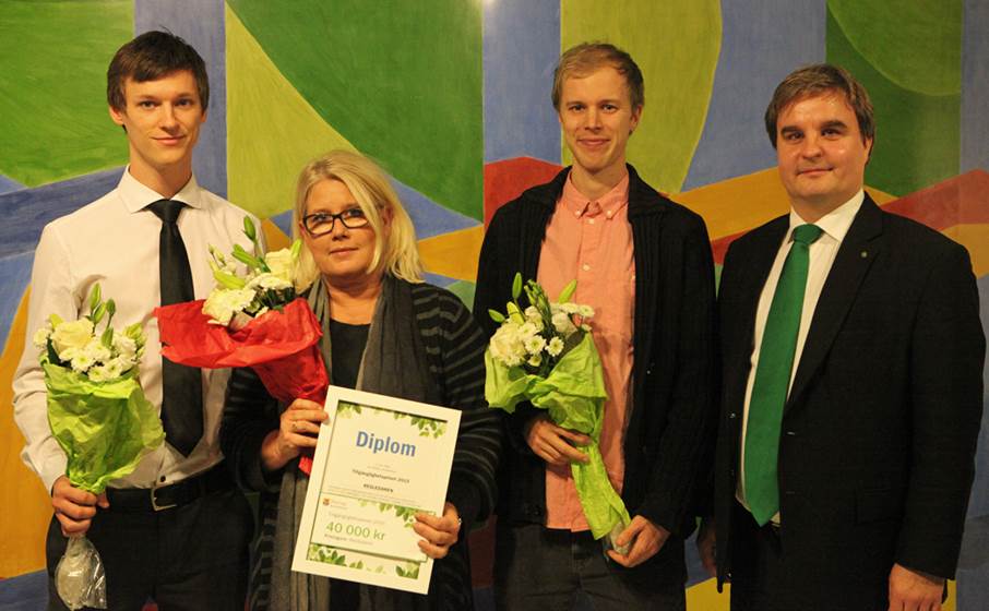 Tillgänglighetspriset 2015 på 40 000 kr har tilldelats Anna Sjölund, Hampus Sethfors och Joel Holmberg som utvecklat ResLedaren