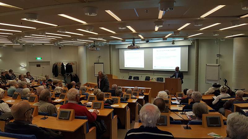 Sam Norryd, jurist på äldreförvaltningen föreläser om framtidsfullmakter