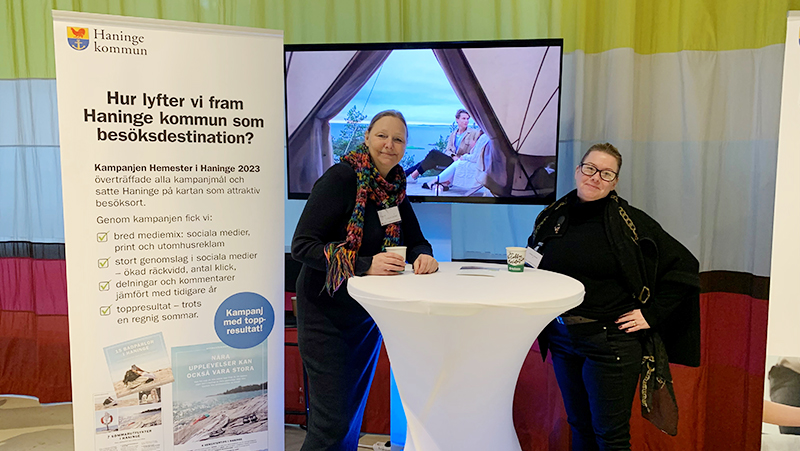 Maria Tungström och Lovisa Lindmark, kommunikationsenheten.