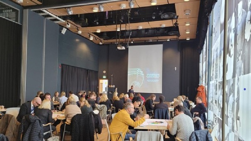 Möte i Haninge kulturhus.