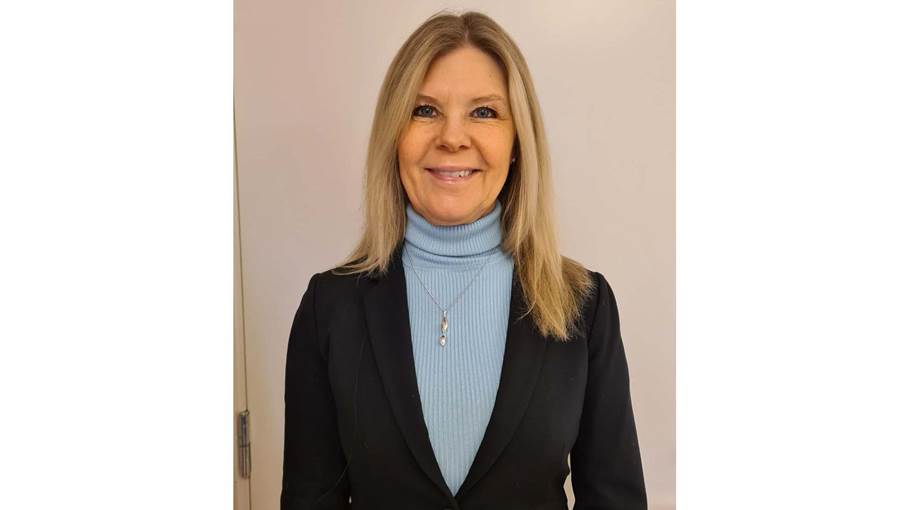 Charlotte Hall Charlotte Hall, enhetschef med ansvar för socialpsykiatri och SoL under 65 år