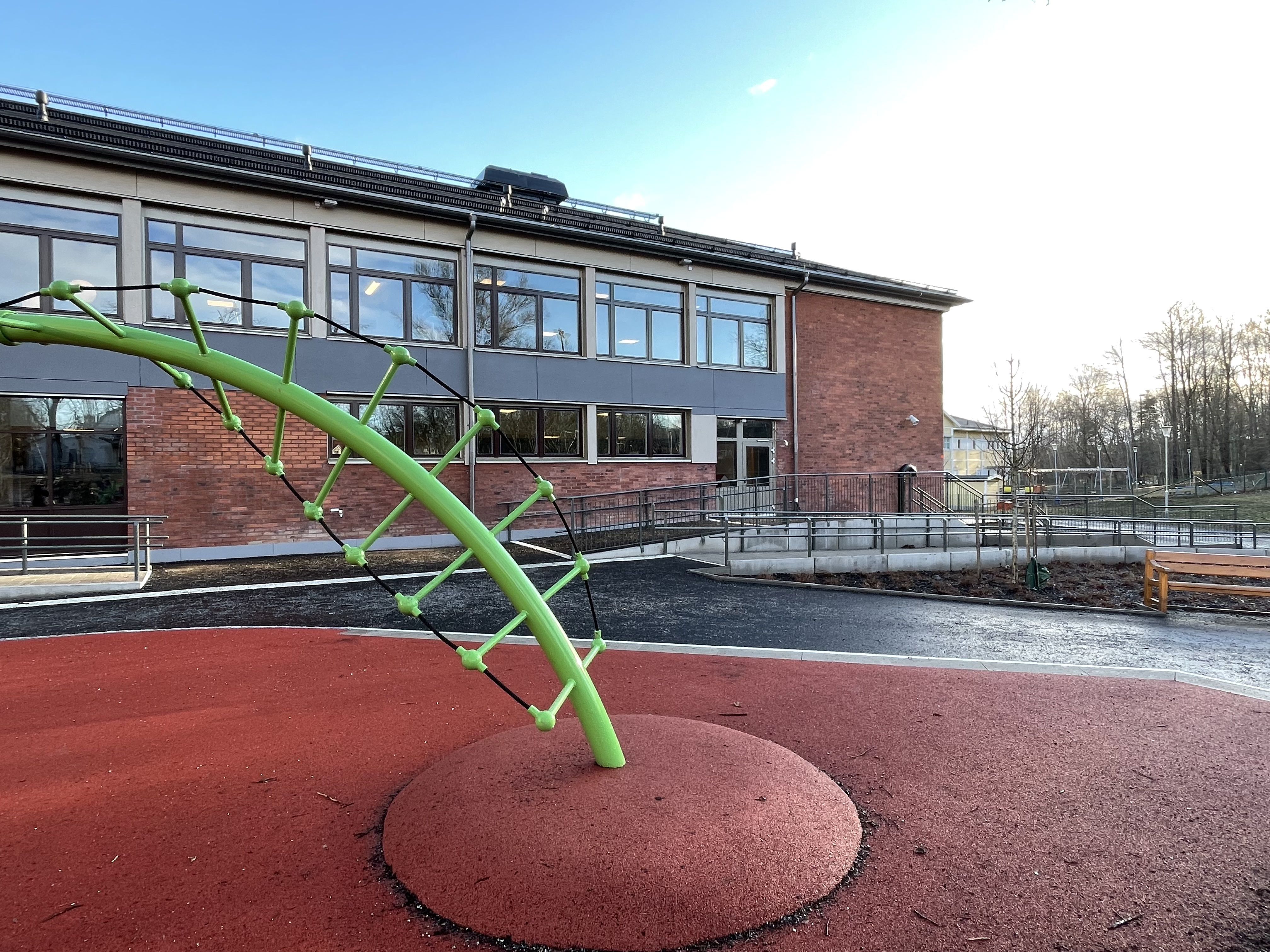 Ribbyskolan exteriör