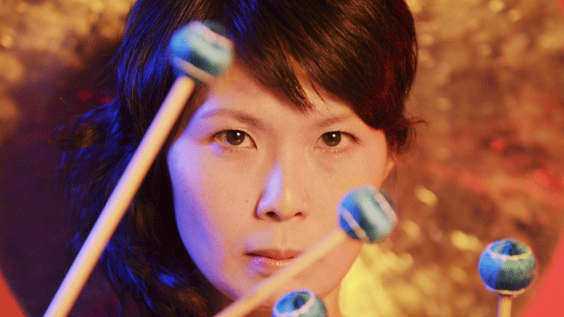 Mika-Takehara-foto-Jose Figueroa.gif