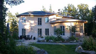 Villa Äntligen - trävilla som vann Årets Haningebyggnad 2013