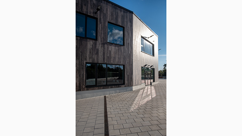 Detaljbild fasad på Rudanskolan i Handen