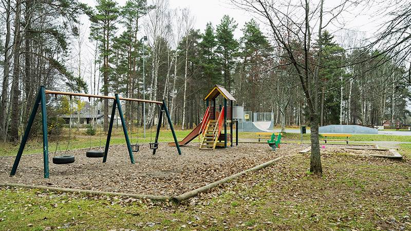 Lillgårdens lekplats i Tungelsta Lillgårdens lekplats i Tungelsta