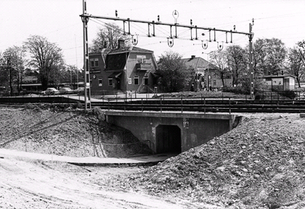 Det gamla stationshuset i Västerhaninge revs 1974