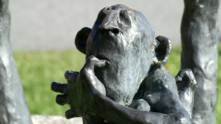 Bronsskulpturen Filosof