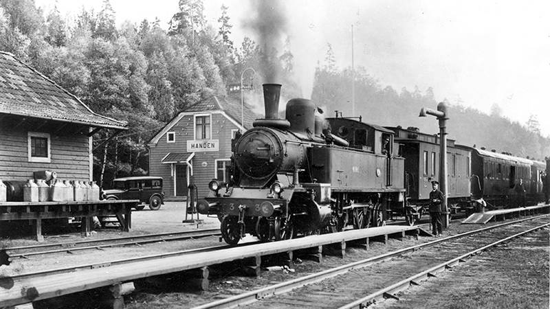 Handens järnvägsstation. Handens järnvägsstation.