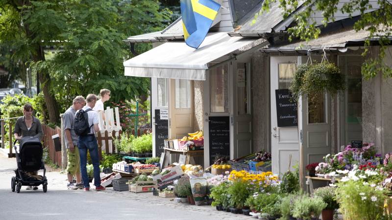 Promenera på vackra Dalarö. Promenera på vackra Dalarö.